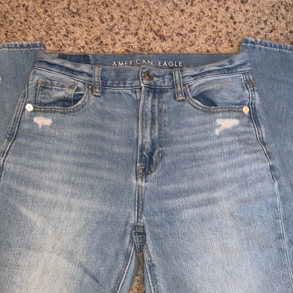 american eagle mom jeans